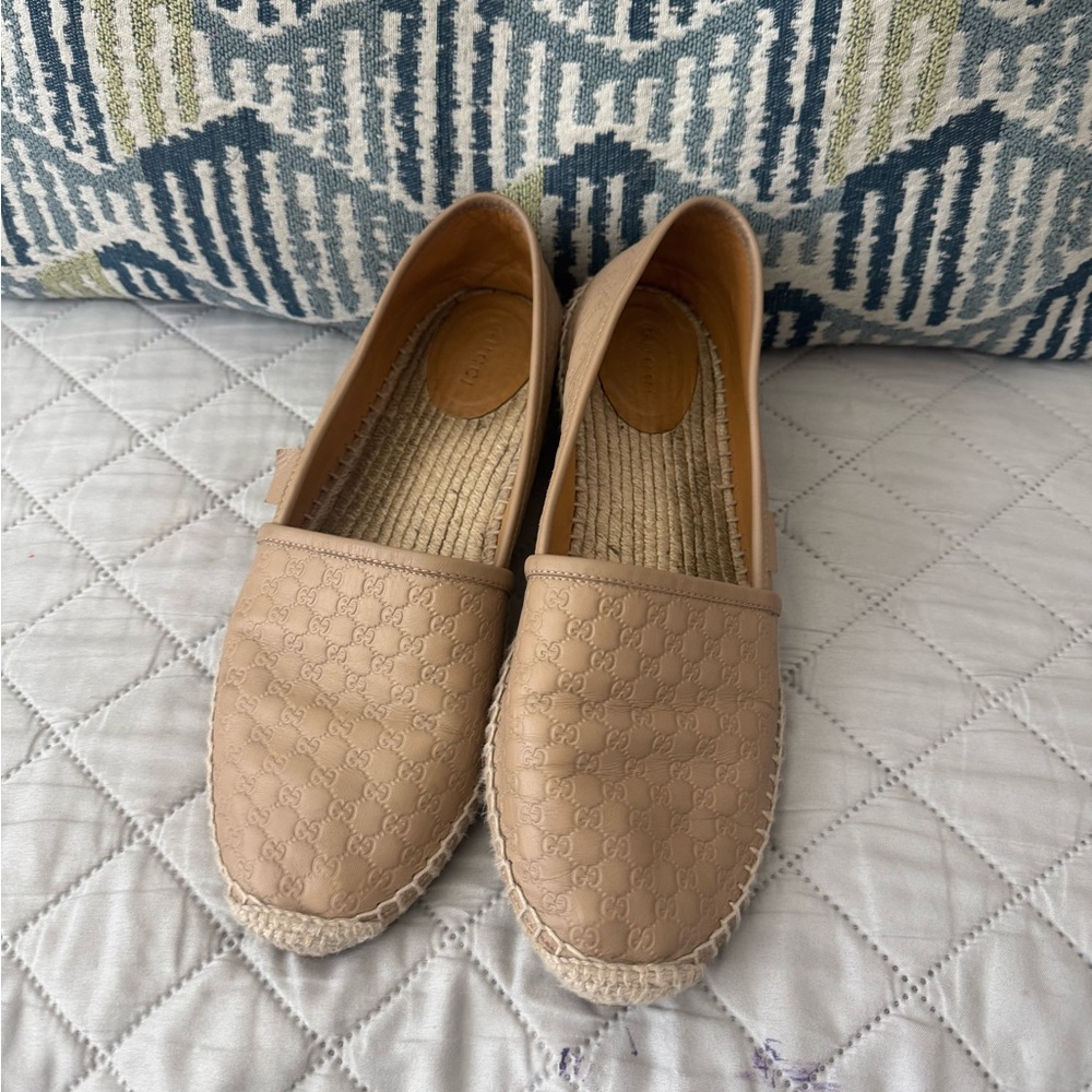 Gucci Beige Espadrille Flats